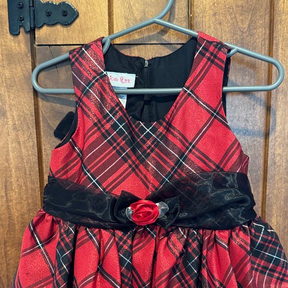 Red Plaid Sleeveless Dress with Black Bow - Picture 2 of 6